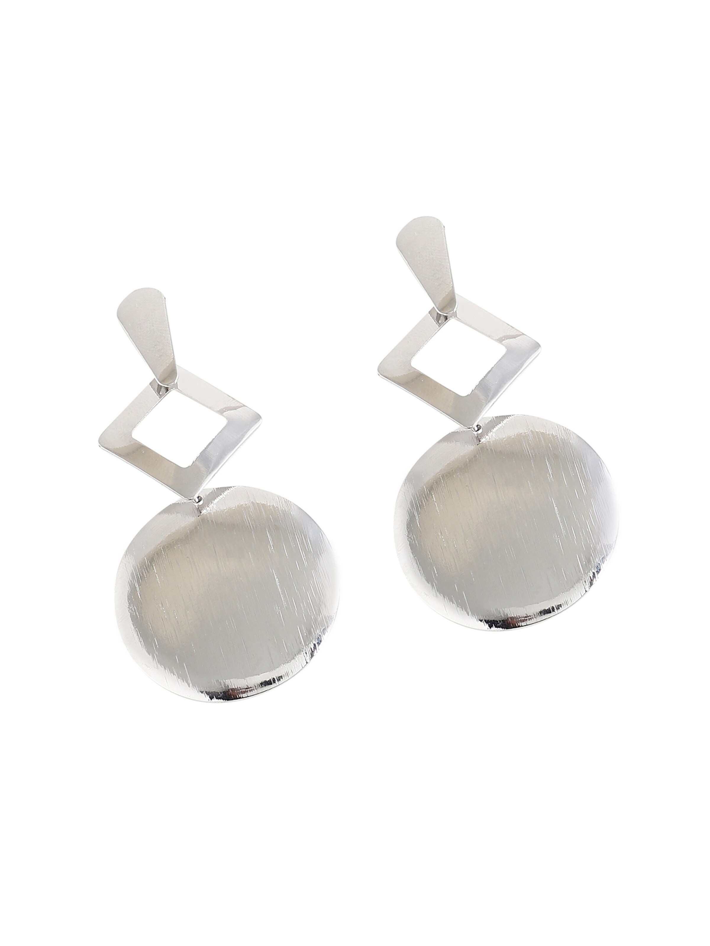 SOHI Oorbellen 'Cindra' in Zilver: voorkant