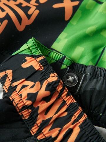 NAME IT Kratke kopalne hlače 'NKMMIC MINECRAFT' | črna barva