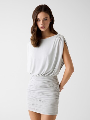GUESS Kleid in Grau: Vorderseite