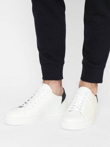 Sneaker bassa di BULLBOXER in bianco: frontale