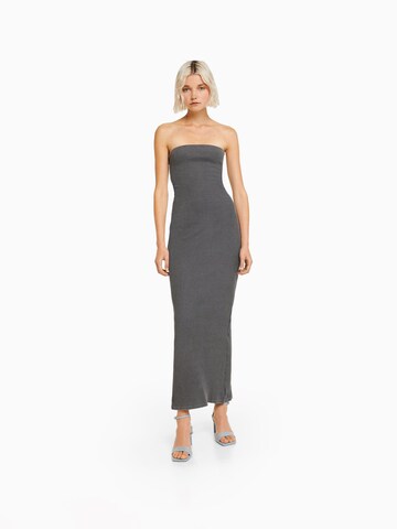 Bershka Kleid in Grau