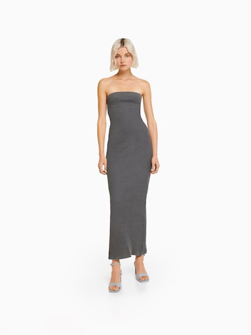 Bershka Kleid in Grau