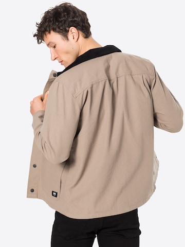 VANS - Ajuste regular Chaqueta de entretiempo 'Drill Chore' en beige