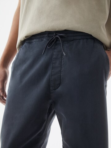 Pull&Bear Tapered Trousers in Grey