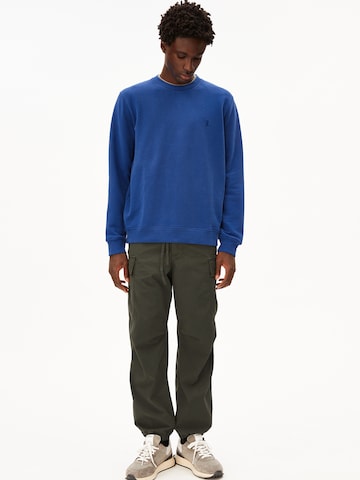 ARMEDANGELS Sweatshirt 'Baaro' in Blauw