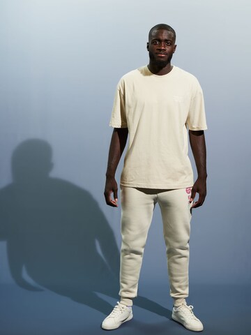 FCBM - Tapered Pantalón 'Marlo' en blanco