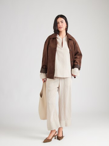 COMMA Loosefit Kalhoty – šedá