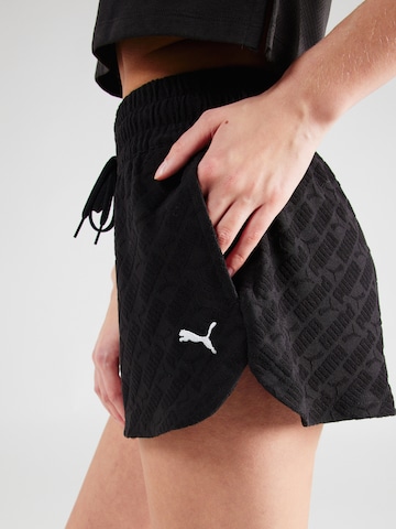 PUMA Regular Sportshorts in Schwarz