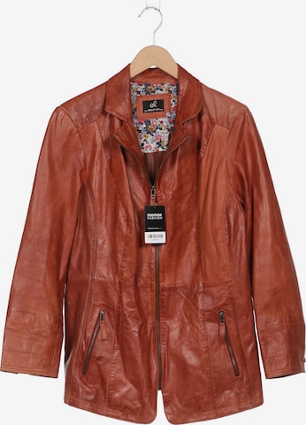 Emilia Lay Jacket & Coat in XXL in Orange: front