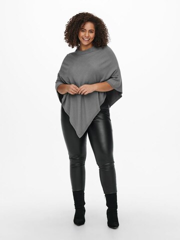 Cape ONLY Carmakoma en gris