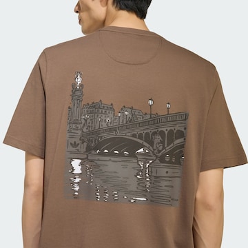 ADIDAS ORIGINALS - Camiseta 'Paris BG' en marrón