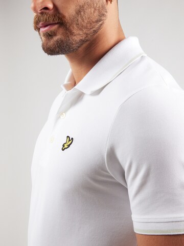 Lyle & Scott Футболка в Белый
