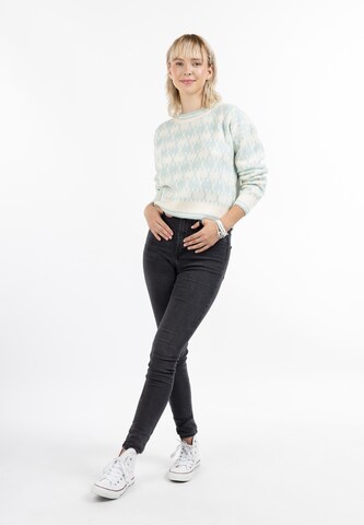 MYMO Sweater in White