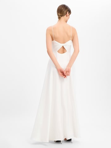 Laona Evening dress in Beige