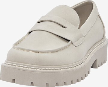 Chaussure basse Pull&Bear en beige : devant