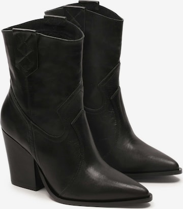 Kazar Cowboy Boots in Black