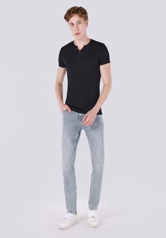 Colin's Shirt in Zwart: voorkant