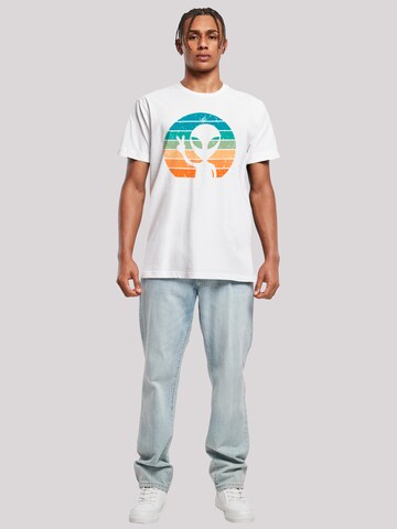 T-Shirt 'Alien Piece Sonnenuntergang' F4NT4STIC en blanc
