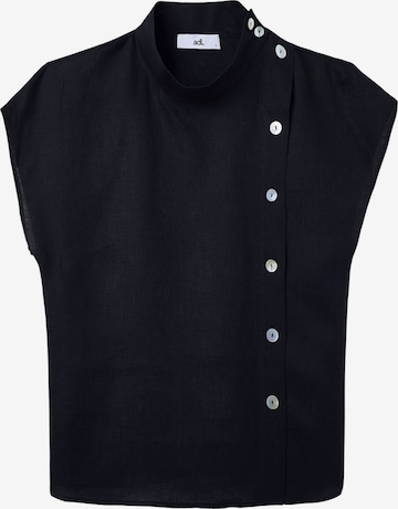 adl Shirt in Black: front