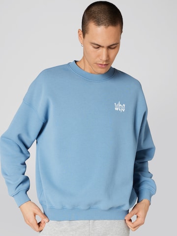 ABOUT YOU x Dardan Sweatshirt 'Jake' i blå