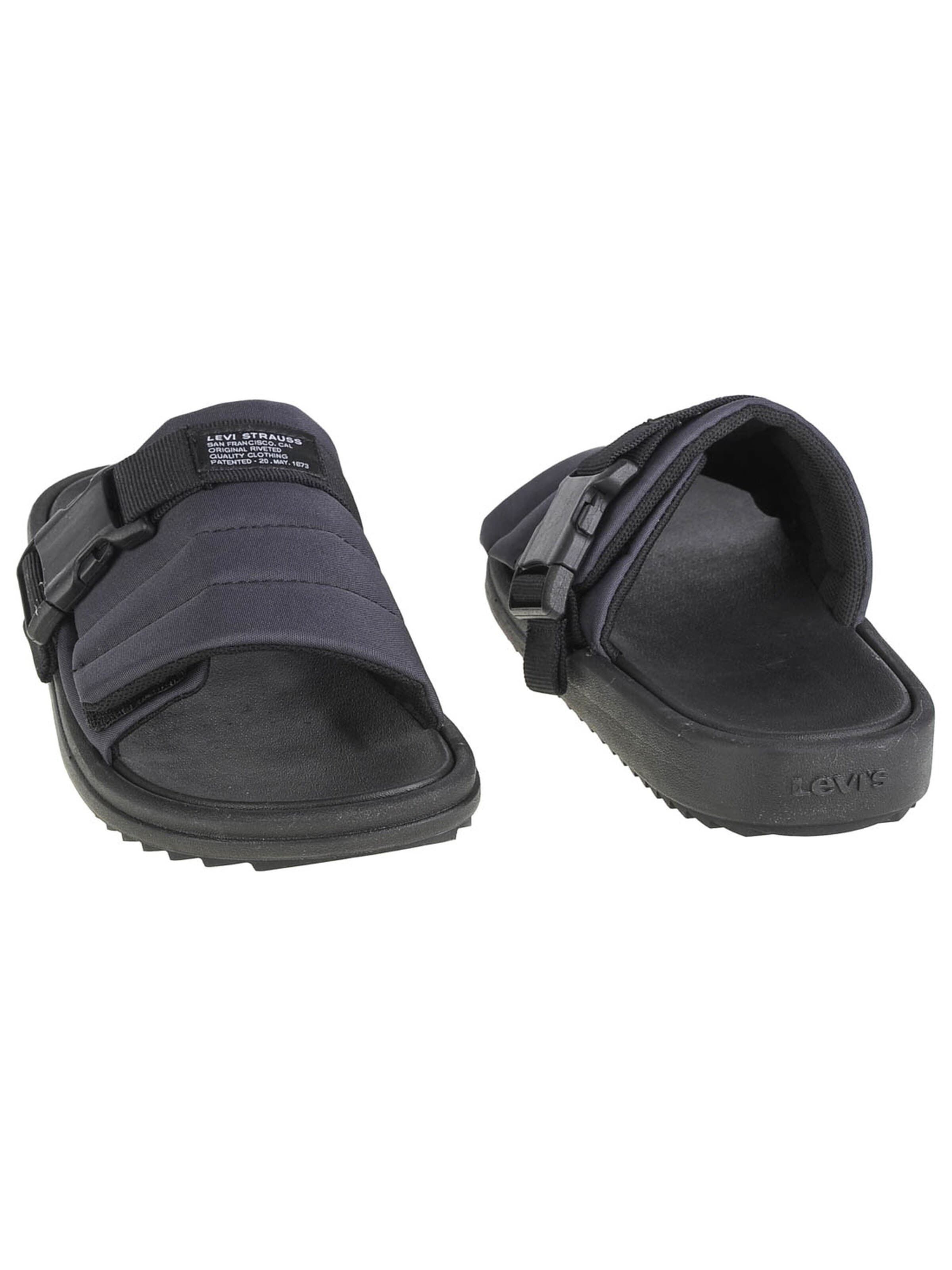 LEVI'S ® Strand-/badschoen 'Levi's Tahoma' in Zwart