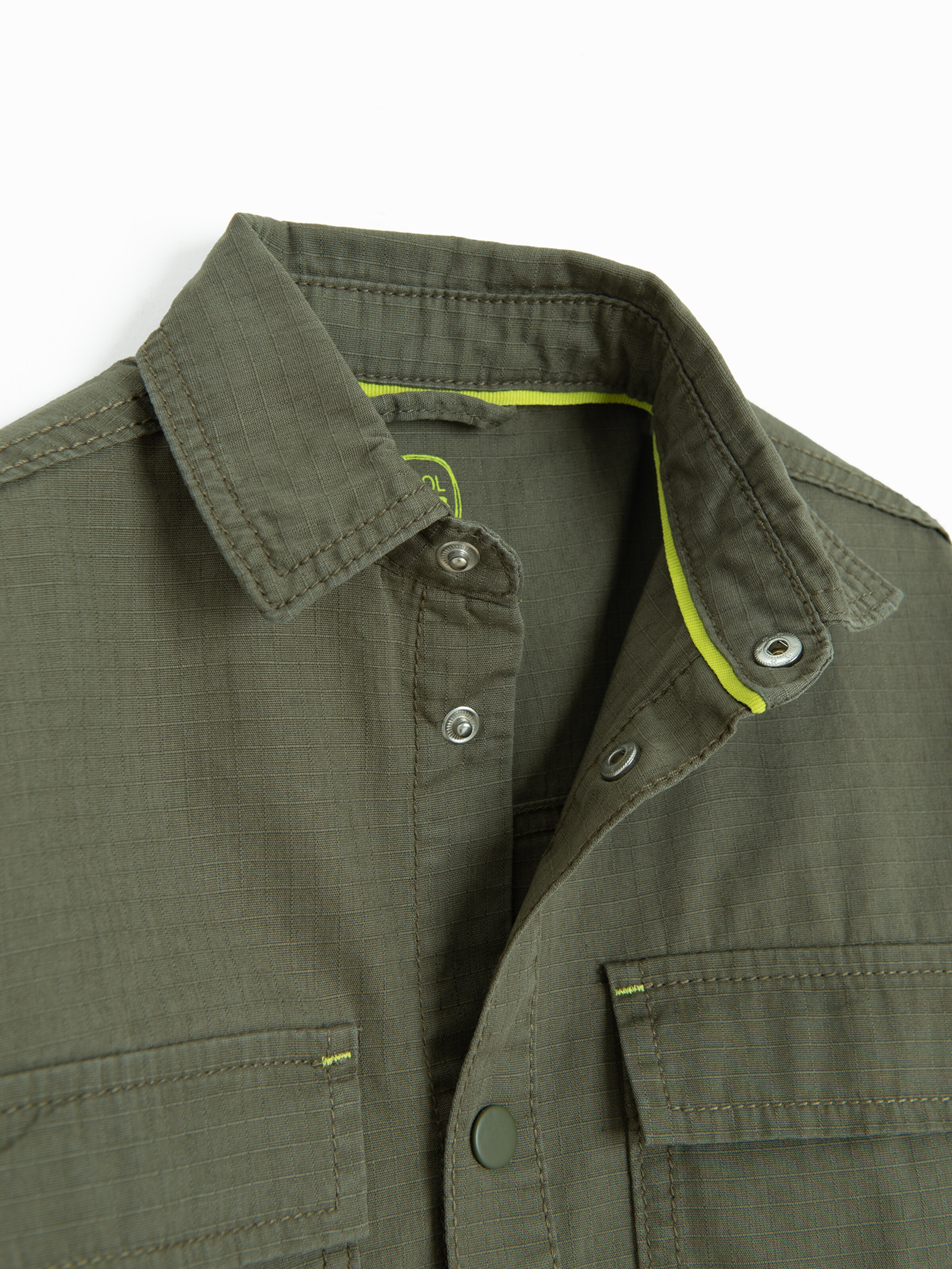 Cool Club Средняя посадка Рубашка в Зеленый