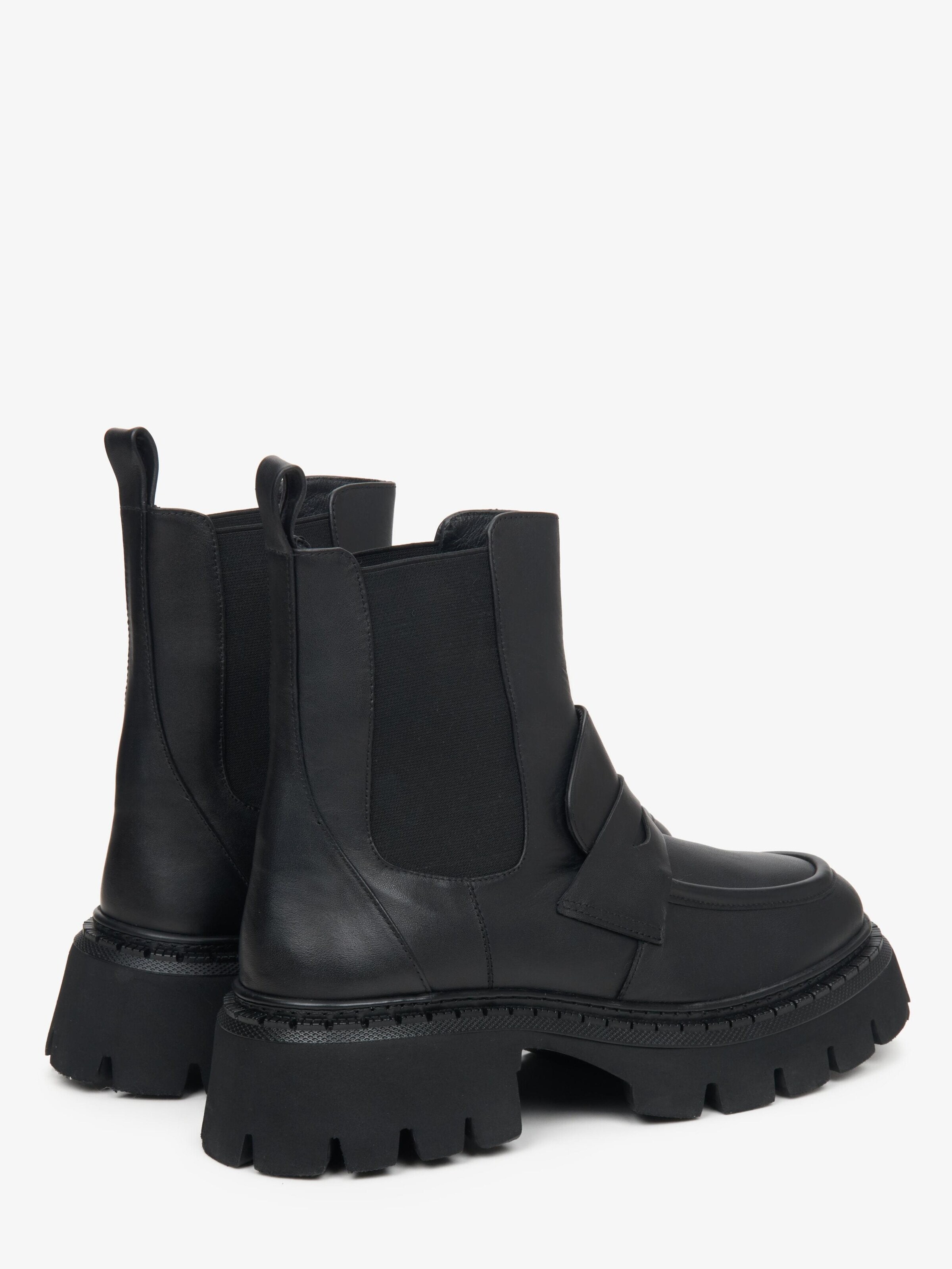Estro Chelsea boots '1145-05' in Zwart