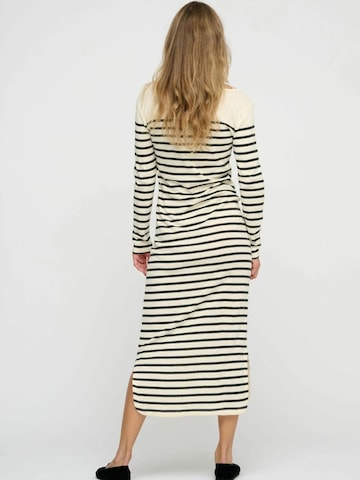 moshi moshi mind Úpletové šaty 'Charisma' – béžová