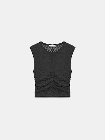 Dilvin - Blusa em preto: frente