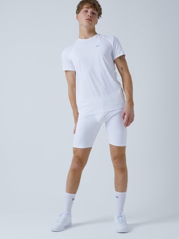 SPORTKIND Slim fit Sports trousers 'Short Tights' in White: front