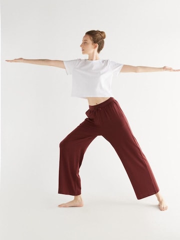 True North Wide leg Pants 'Weite Hose' in Red