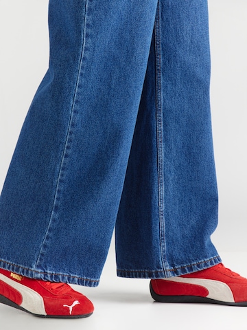 Wide Leg Jean 'Victoria' ABOUT YOU en bleu