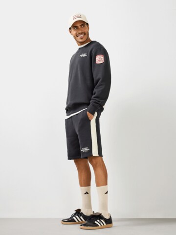 FC BAYERN MÜNCHEN Regular Pants in Black