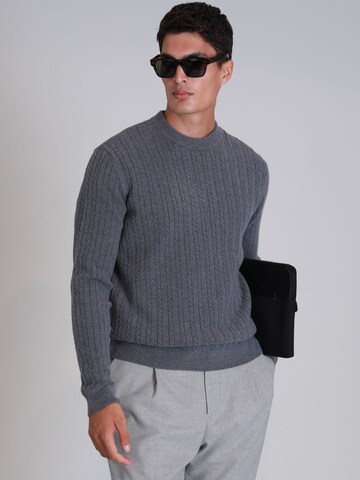 Lufian Pullover RIGHT in Grau