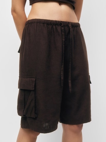 Loosefit Pantaloni cargo di Pull&Bear in marrone