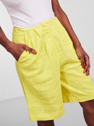 Y.A.S Loose fit Pleat-Front Pants 'Tancy' in Yellow
