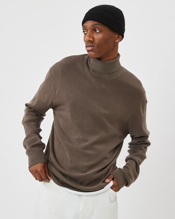 minimum Sweater 'Yakob' in Brown: front