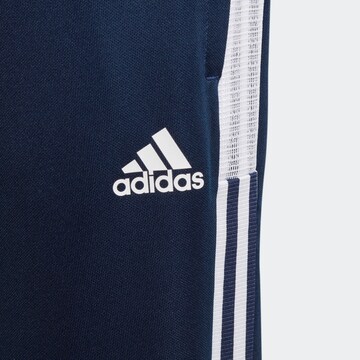 mėlyna ADIDAS PERFORMANCE Prigludęs Sportinės kelnės 'Tiro'