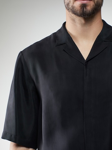 ABOUT YOU x Kevin Trapp Comfort fit Shirt 'Tizian' in Black