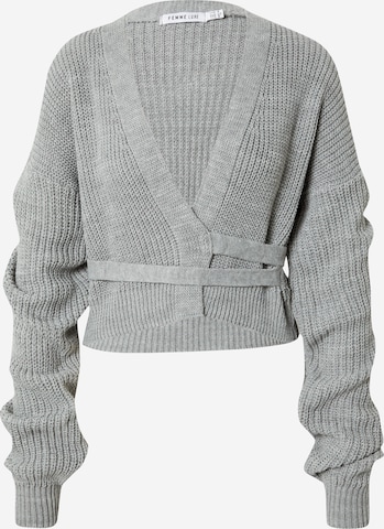 Femme Luxe Strickjacke 'KARLA' in Grau: predná strana