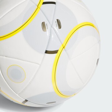 Balle 'Real Madrid Home' ADIDAS PERFORMANCE en blanc