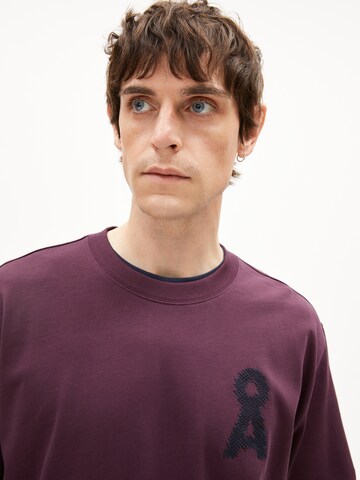 T-Shirt ARMEDANGELS en rouge