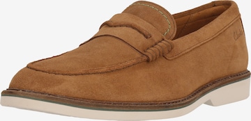Chaussure basse 'Atticus' CLARKS en marron : devant