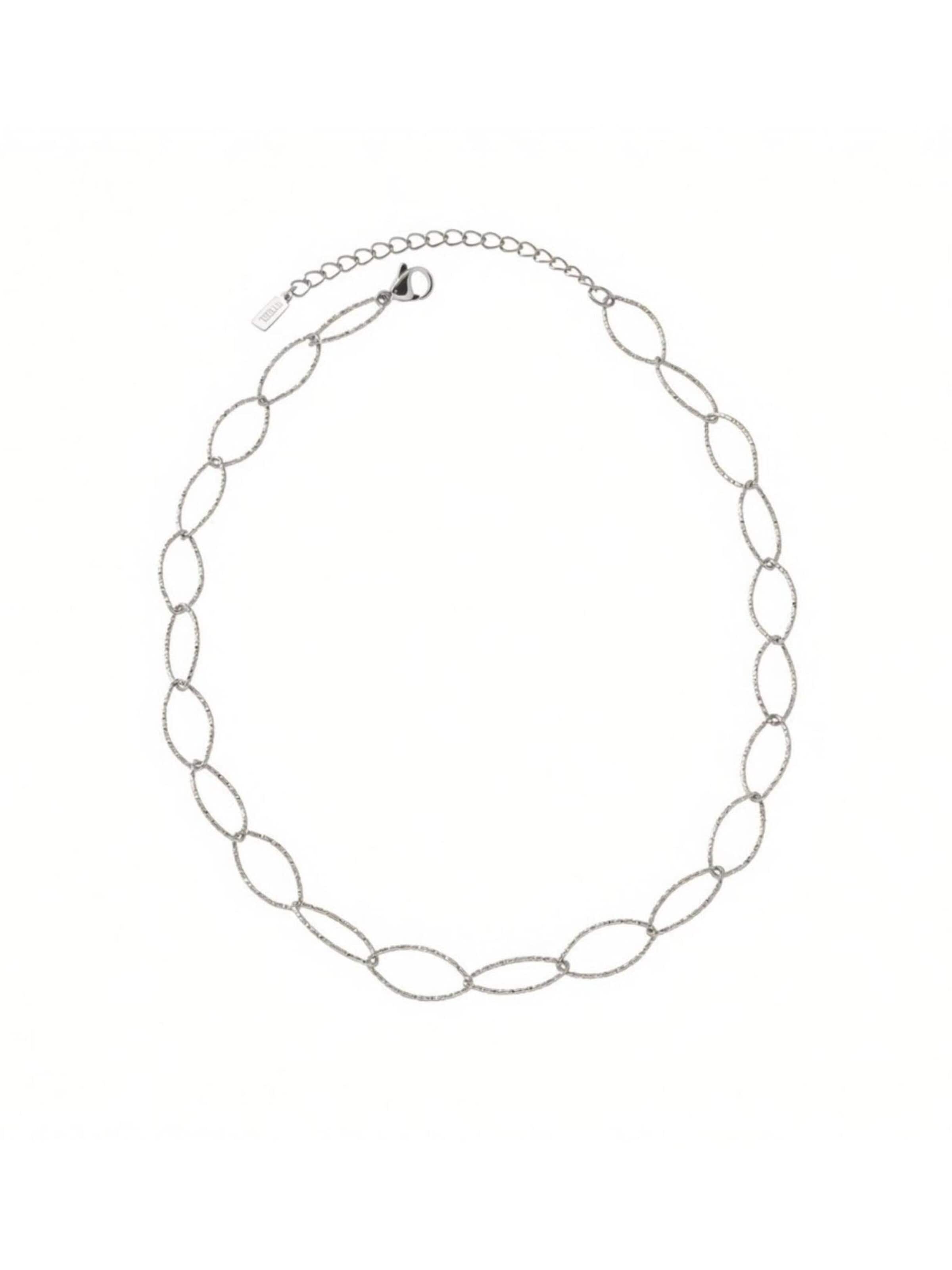 DNSK Copenhagen - Cadena 'RAGNA Waterproof Silver Stainless Steel Oval Link Necklace - Structured Finish' en plata