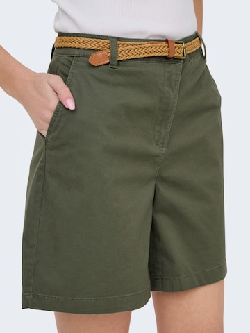 JDY Loosefit Shorts 'JDYCHICAGO' in Grün