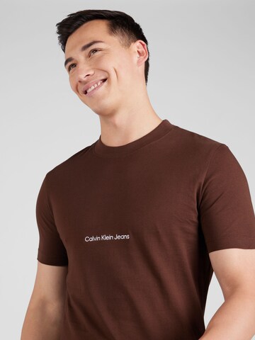 T-Shirt Calvin Klein Jeans en marron