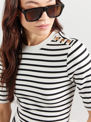 ABOUT YOU Футболка 'Suzi' в Черный