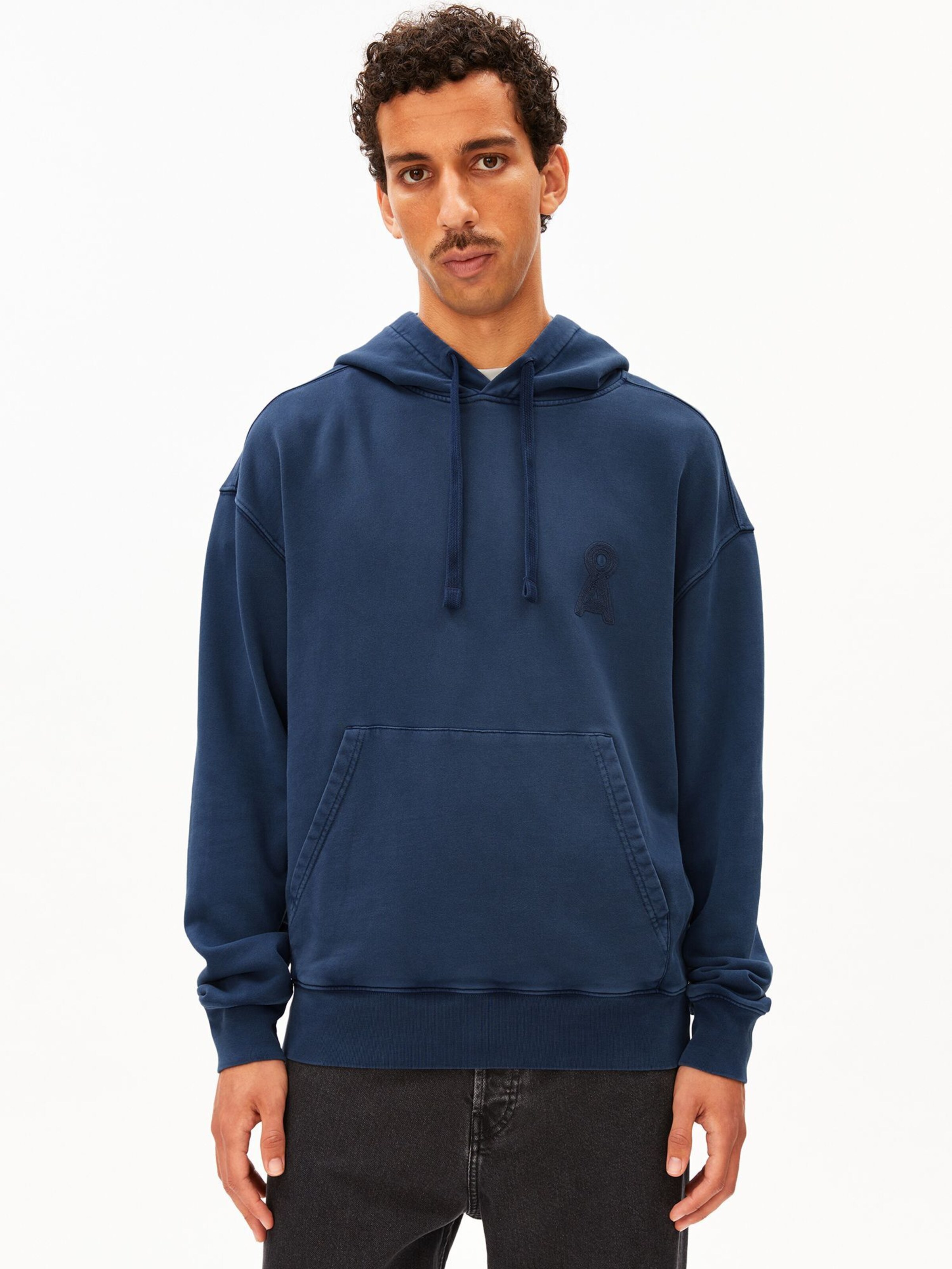 ARMEDANGELS Sweatshirt in Blauw: voorkant