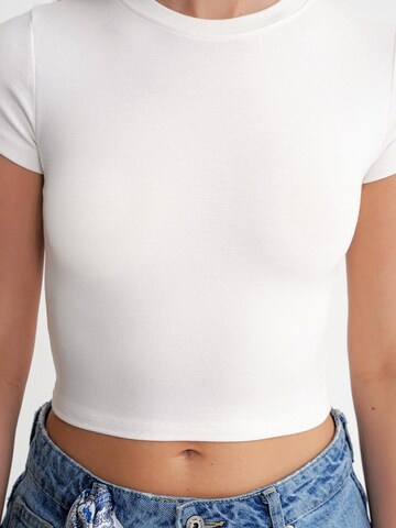 Maglietta di MixRay in bianco