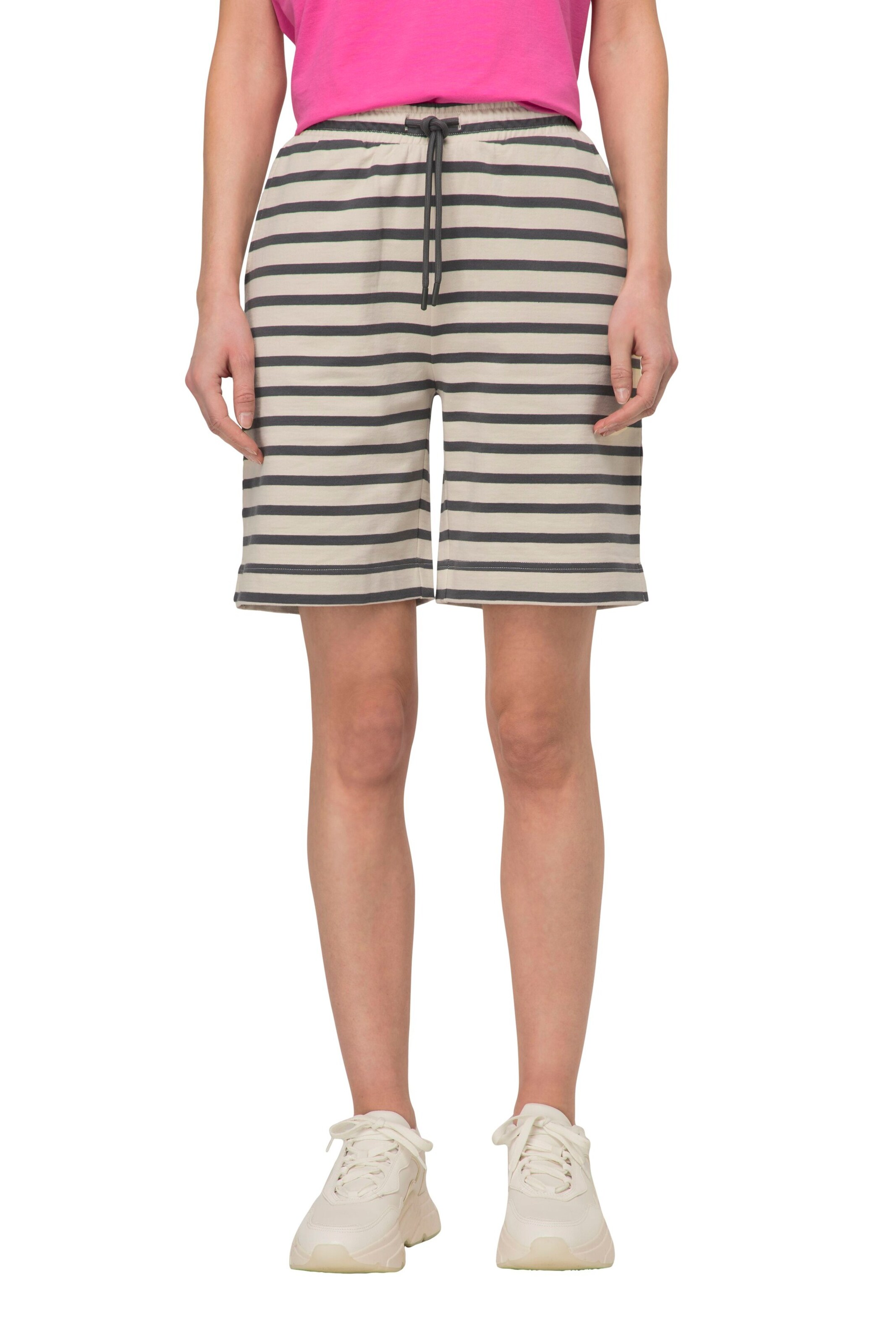 LAURASØN Regular Pants in Beige: front